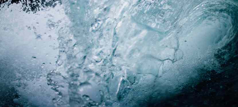 I tried floating in a tank of salt water for an hour and it was kinda trippy&nbsp;(vlog)